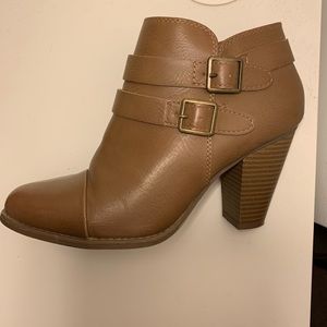 LC brown booties